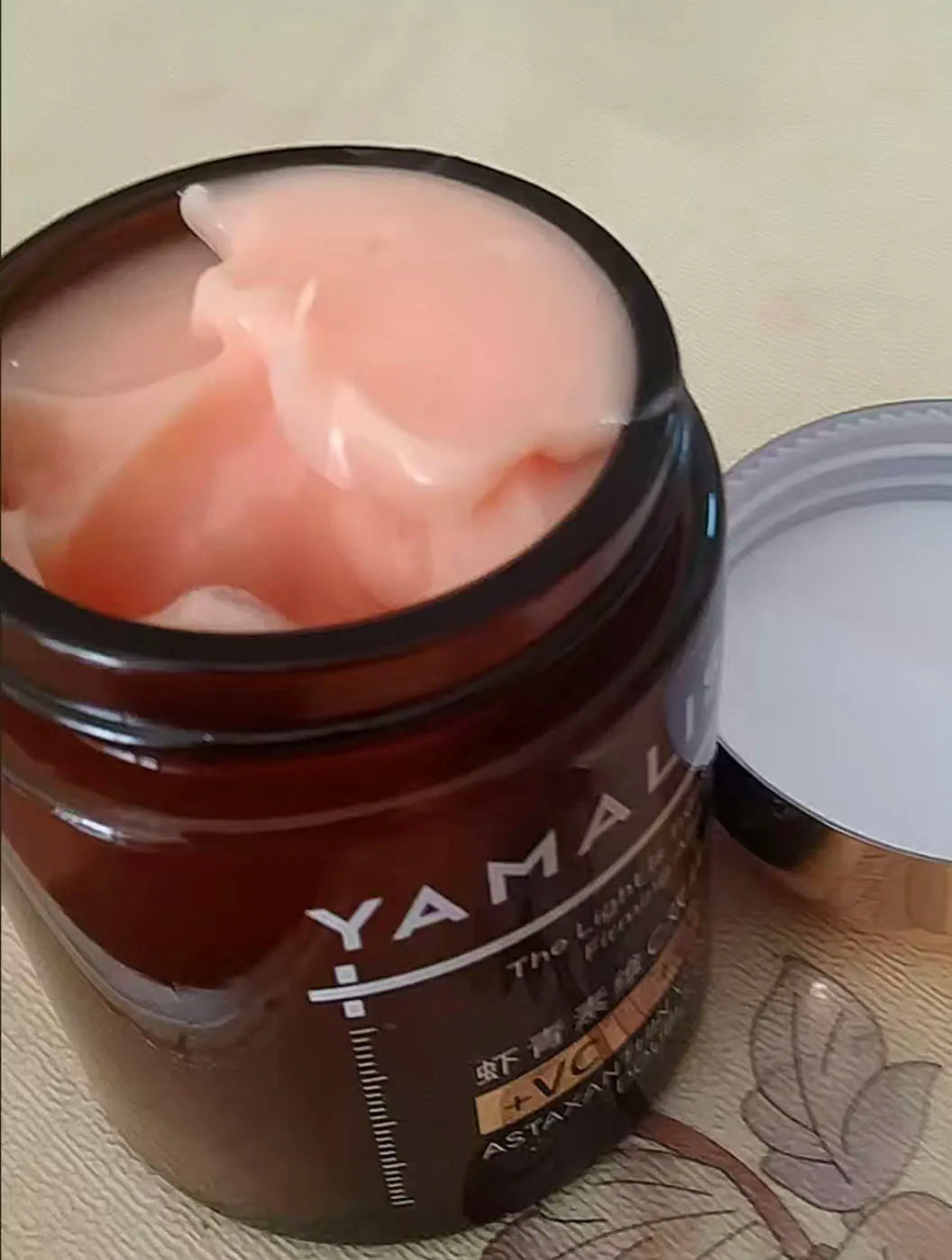 Astaxanthin Anti-Wrinkle Face Cream with Vitamin C & Retinol